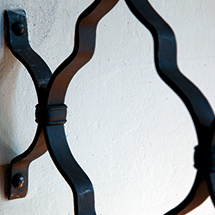 Kunstschmiedearbeit in der Pfarrkirche Lans.